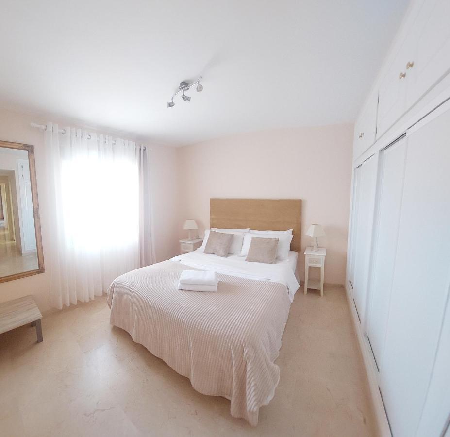 Luxurious Apartment 2 Bedroom 2 Bathroom Near Beach Málaga Exteriör bild